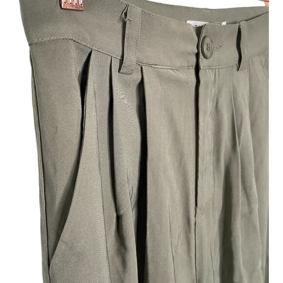 Revolve NONchalant Fabi Wide Leg Pleated Trouser Pant Olive Green Size Small - Picture 12 of 12